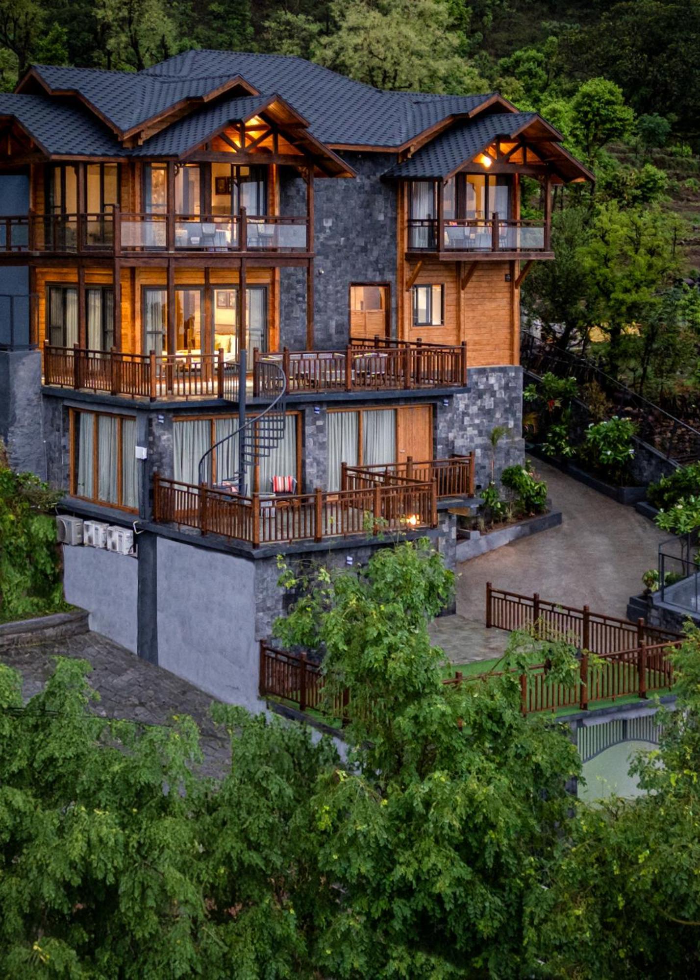 Ama Stays & Trails Kashi House, Rishikesh Ngoại thất bức ảnh
